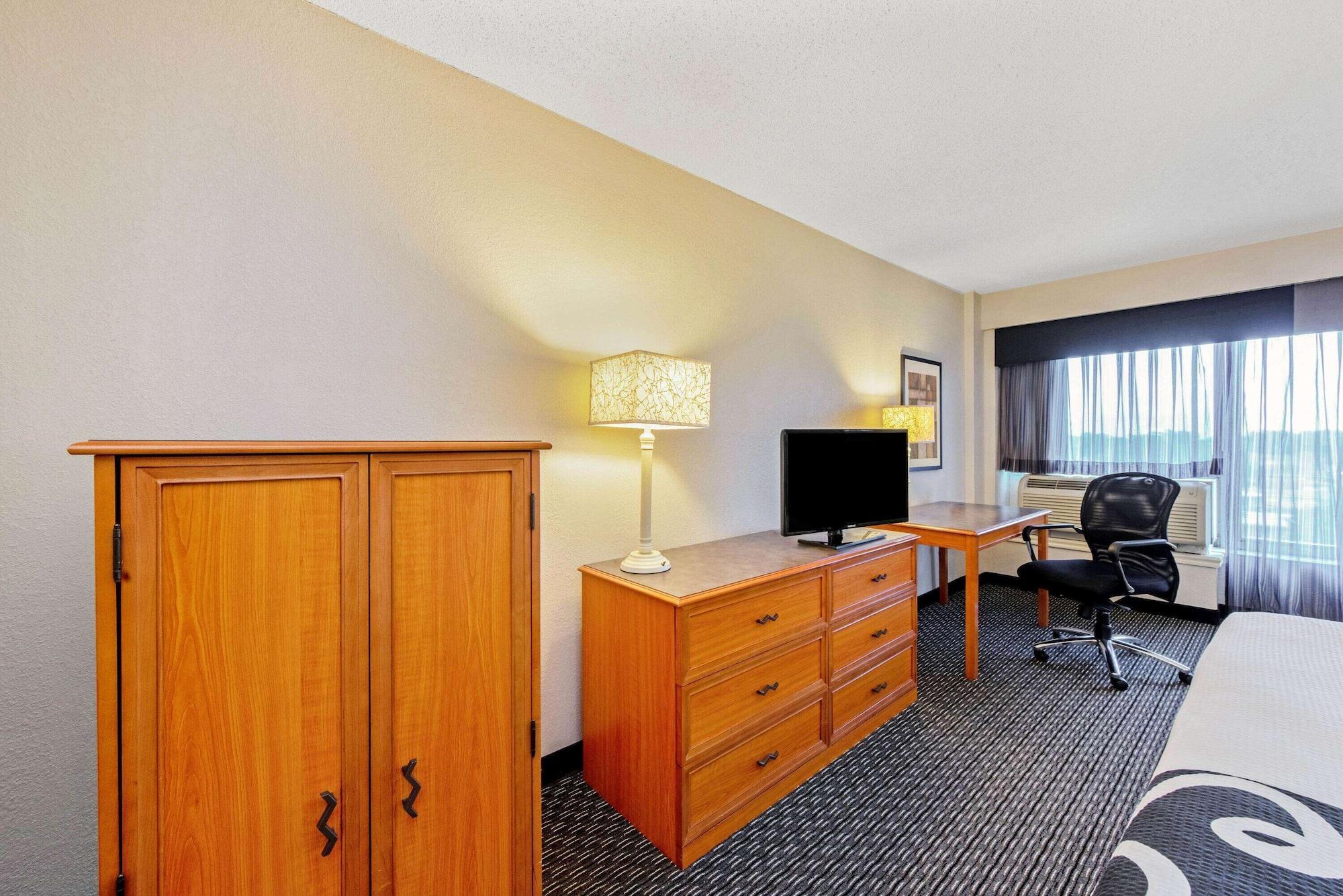 Hotel La Quinta By Wyndham New Orleans Airport Kenner Zewnętrze zdjęcie